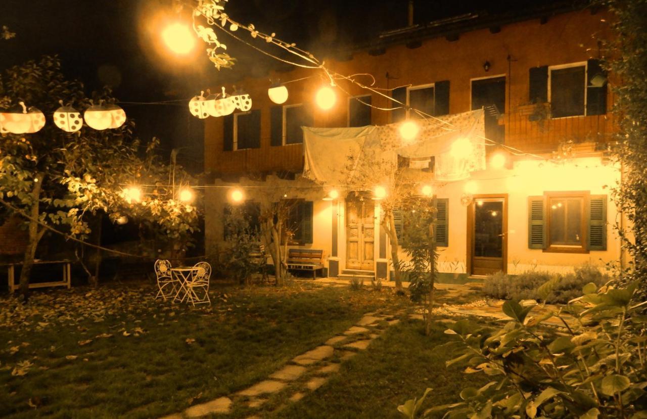 Bed and Breakfast PocoBurro Ca' d'arte Montaldo Roero Esterno foto